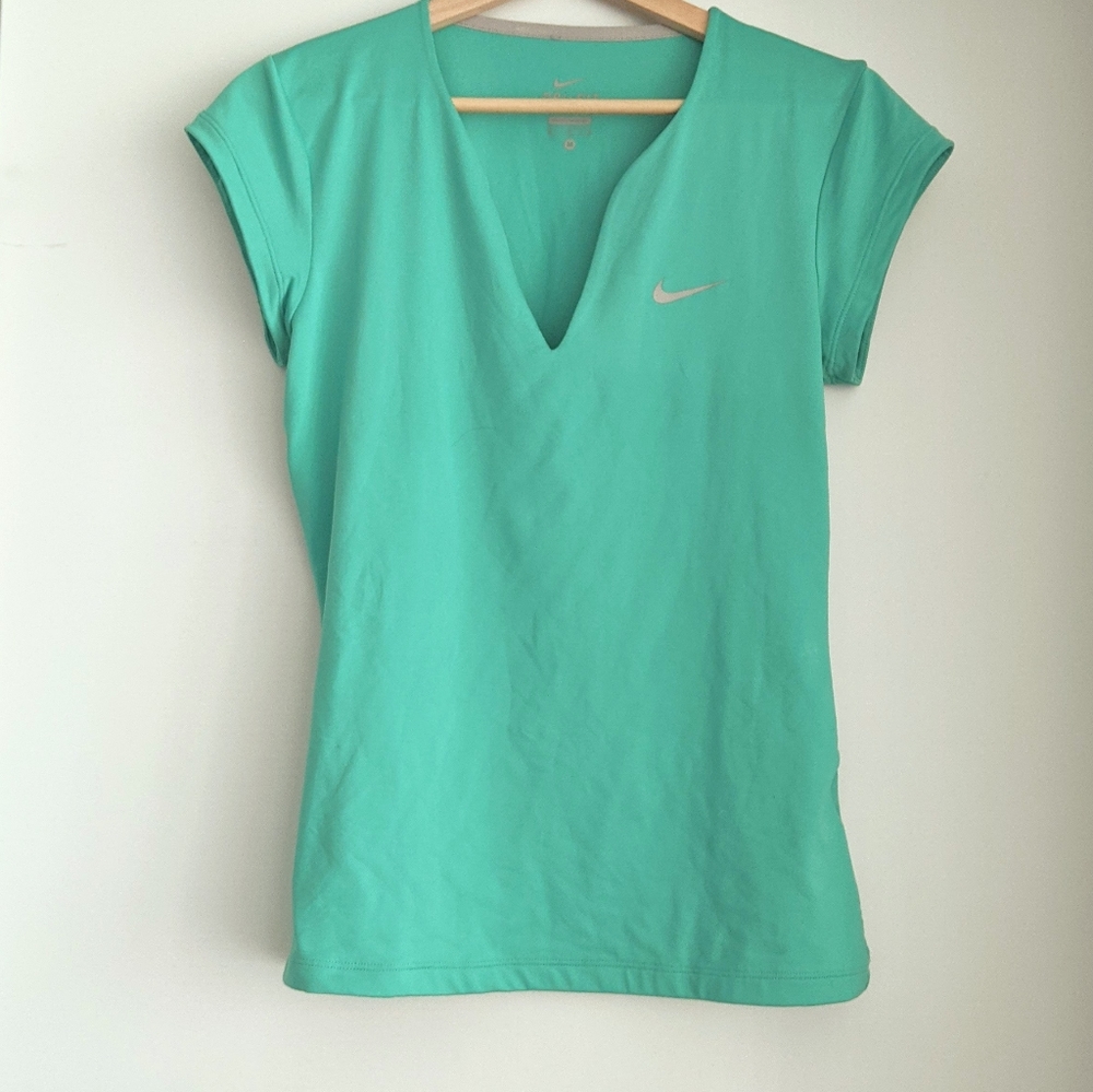 Nike Dri-fit Tennis shirt - Size M - Green